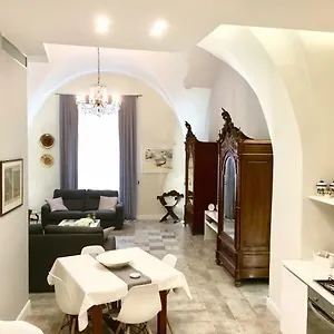 Dimora Del Papa , Catania Italia